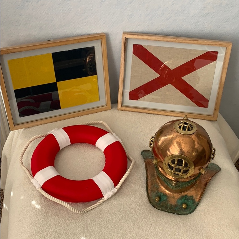 Nautical Flag/Vintage Diver Helmet Decor Set